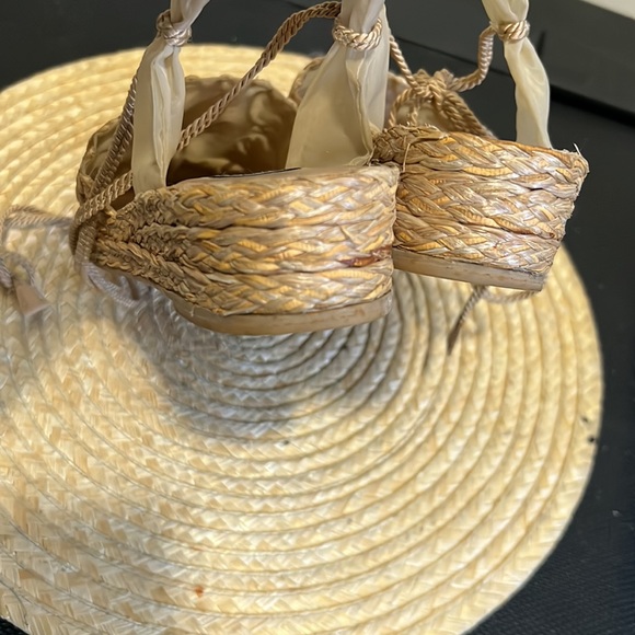 Stuart Weitzman Boho Tie Up Espadrilles Sandals Size 8.5 B - Picture 9 of 16